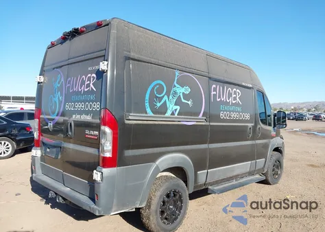 2018 Ram Promaster 2500 High Roof 136 Wb из США, поврежденный, VIN 3C6TRVCG1JE138932